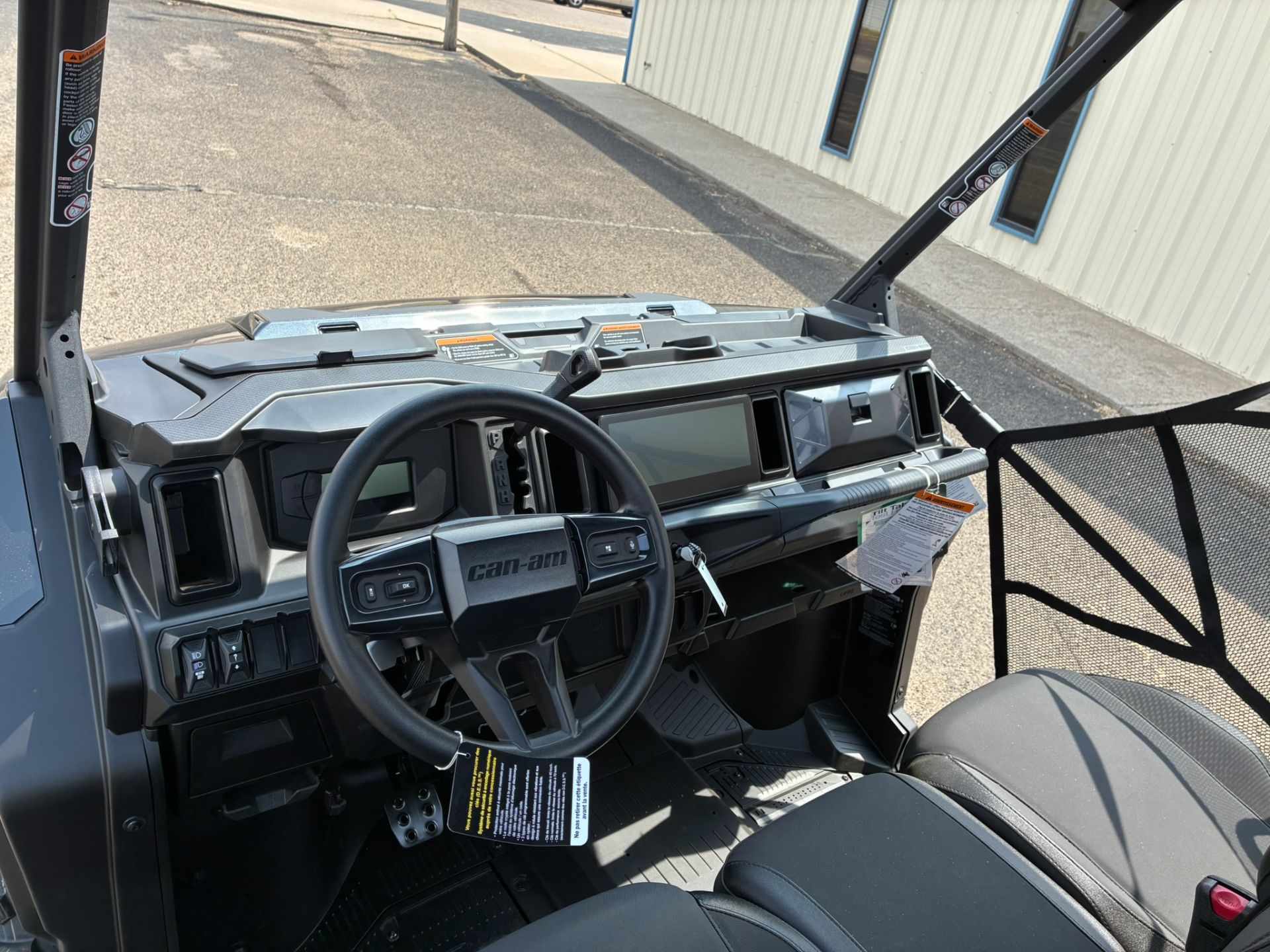 2026 Can-Am™ Defender XT HD11 with 10.25 in. touchscreen displa 7
