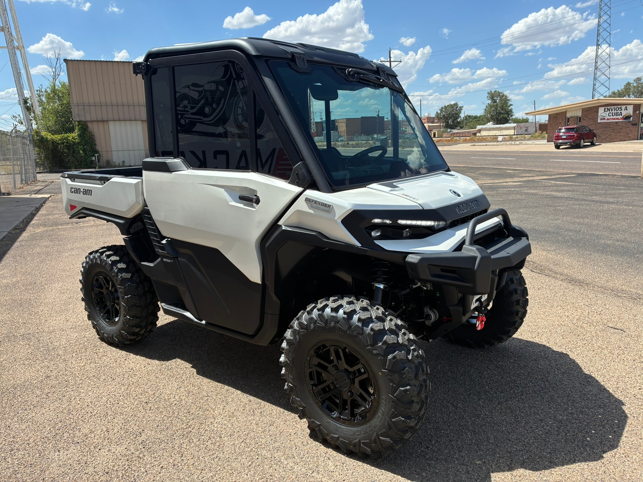 2026 Can-Am™ Defender Limited HD11 4