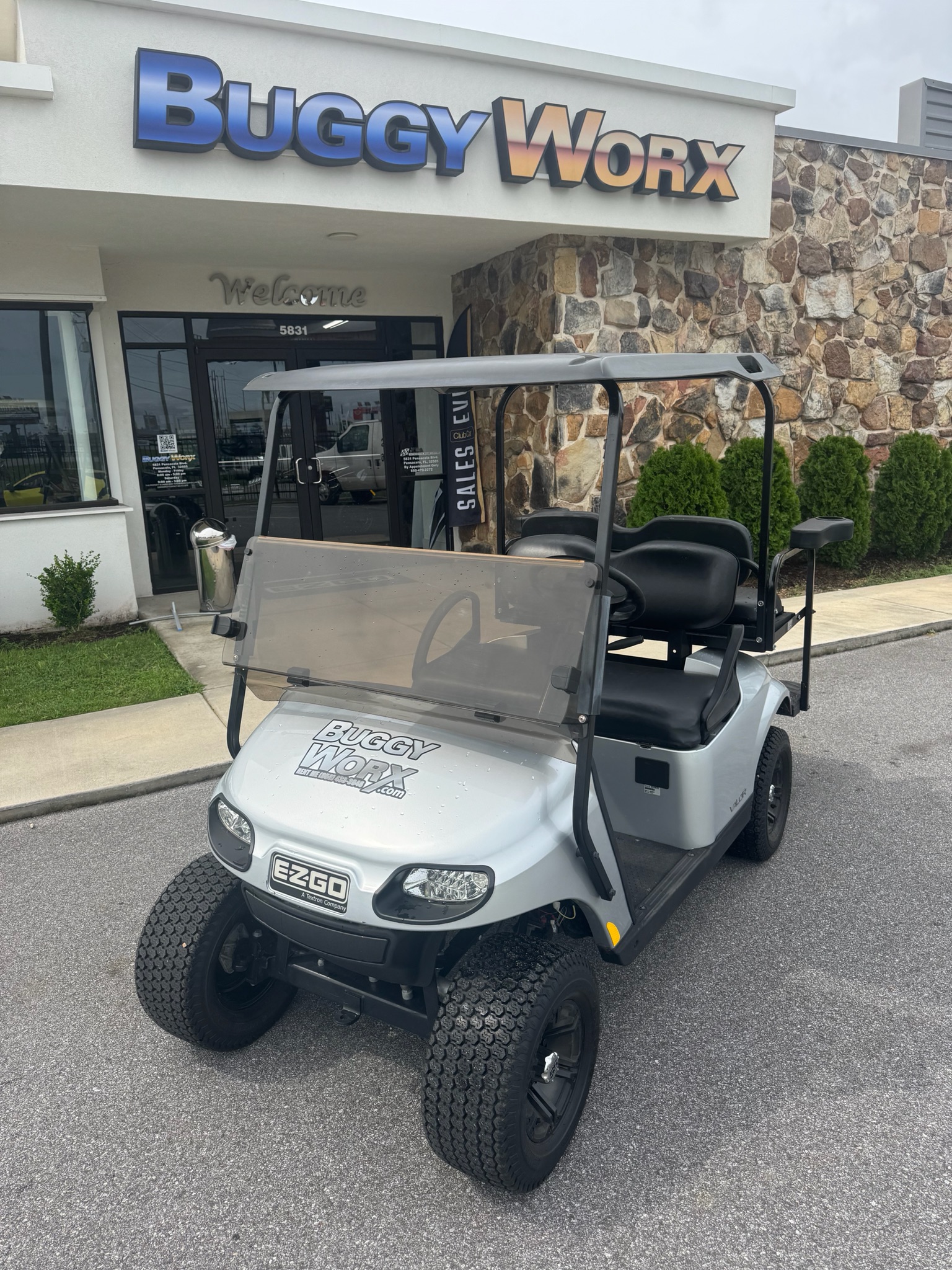 2021 EZGO Valor
