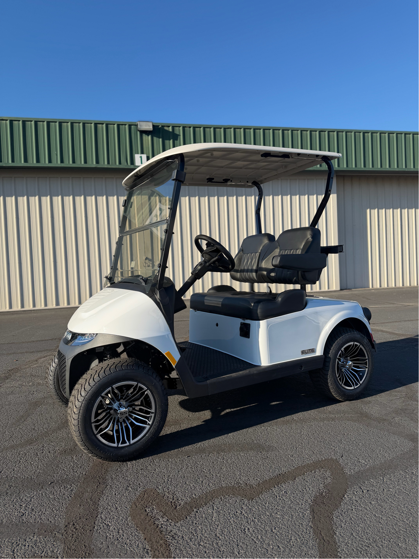 2026 E-Z-GO RXV 2 Freedom ELiTE Lithium in Rancho Murieta, California - Photo 2