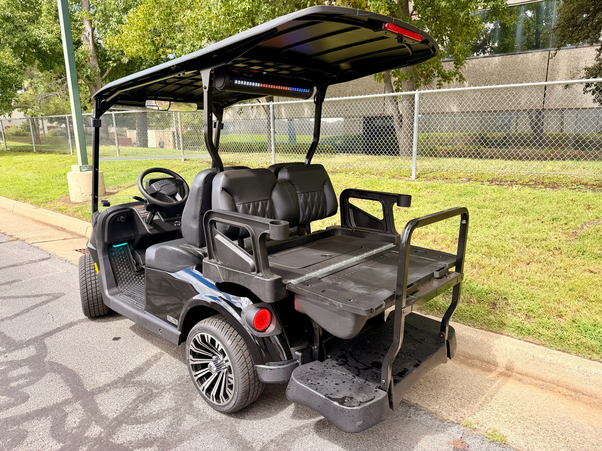 2026 EZGO RXV photo 3