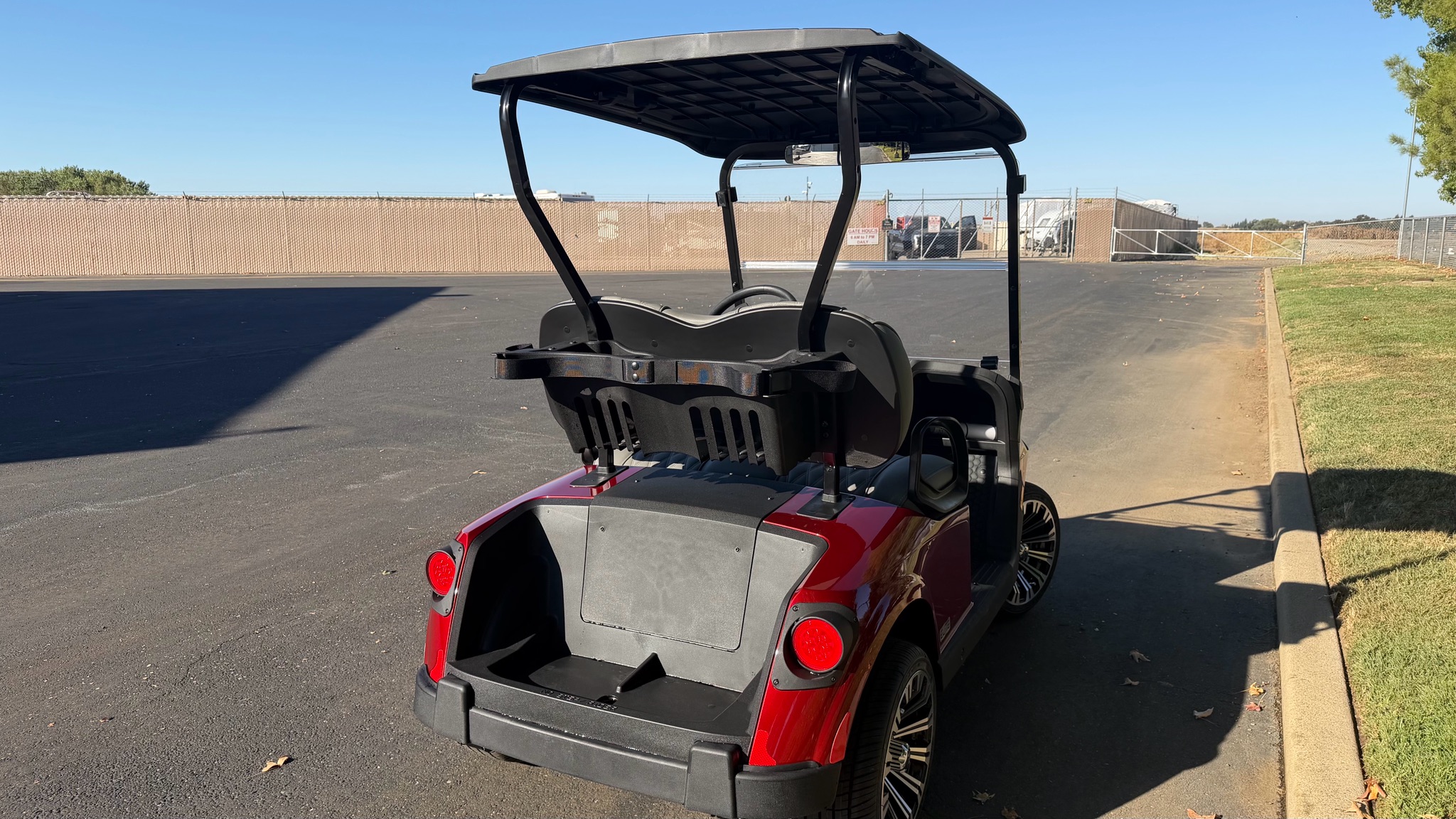 2027 EZGO RXV photo 3