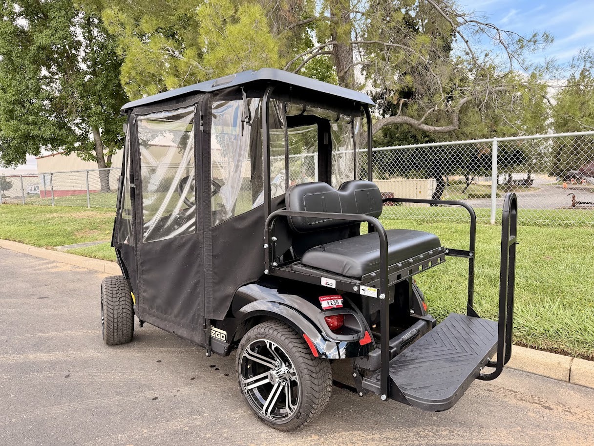 2018 EZGO TXT photo 3