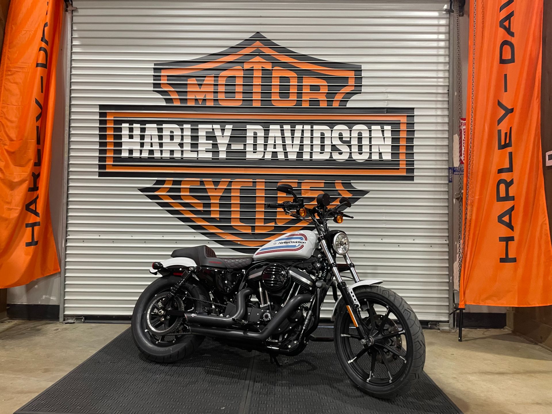 2016 Harley-Davidson Iron 883™ in Temecula, California