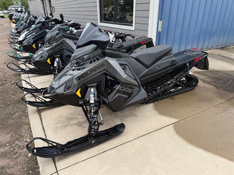 2025 Polaris Patriot Boost INDY VR1 137 SC ES — photo 1 of 11