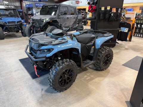 2026 Can-Am Outlander XT 700 in Chippewa Falls, Wisconsin - Photo 1