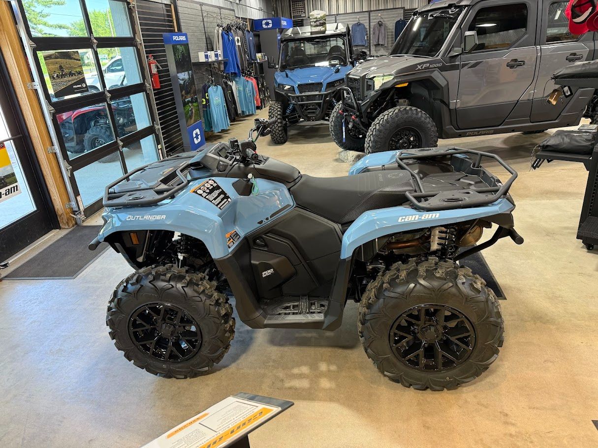 2026 Can-Am Outlander XT 700 in Chippewa Falls, Wisconsin - Photo 8