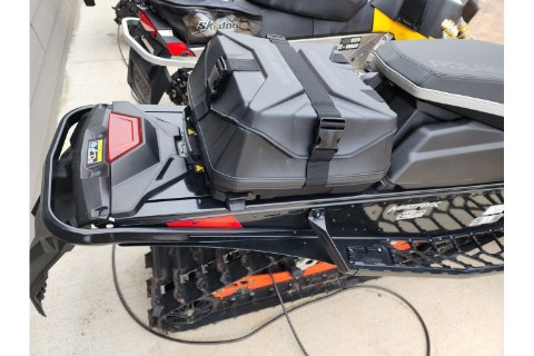 2023 Polaris 850 Indy Adventure 137 in Chippewa Falls, Wisconsin - Photo 3