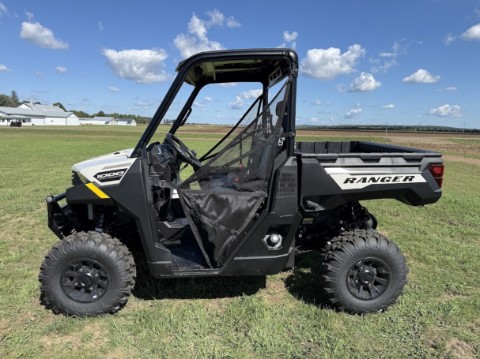 2026 Polaris Ranger 1000 Premium — photo 1 of 13