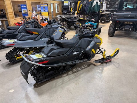 2025 Ski-Doo MXZ NEO+ 600 EFI ES RipSaw 1.25 in Chippewa Falls, Wisconsin - Photo 3