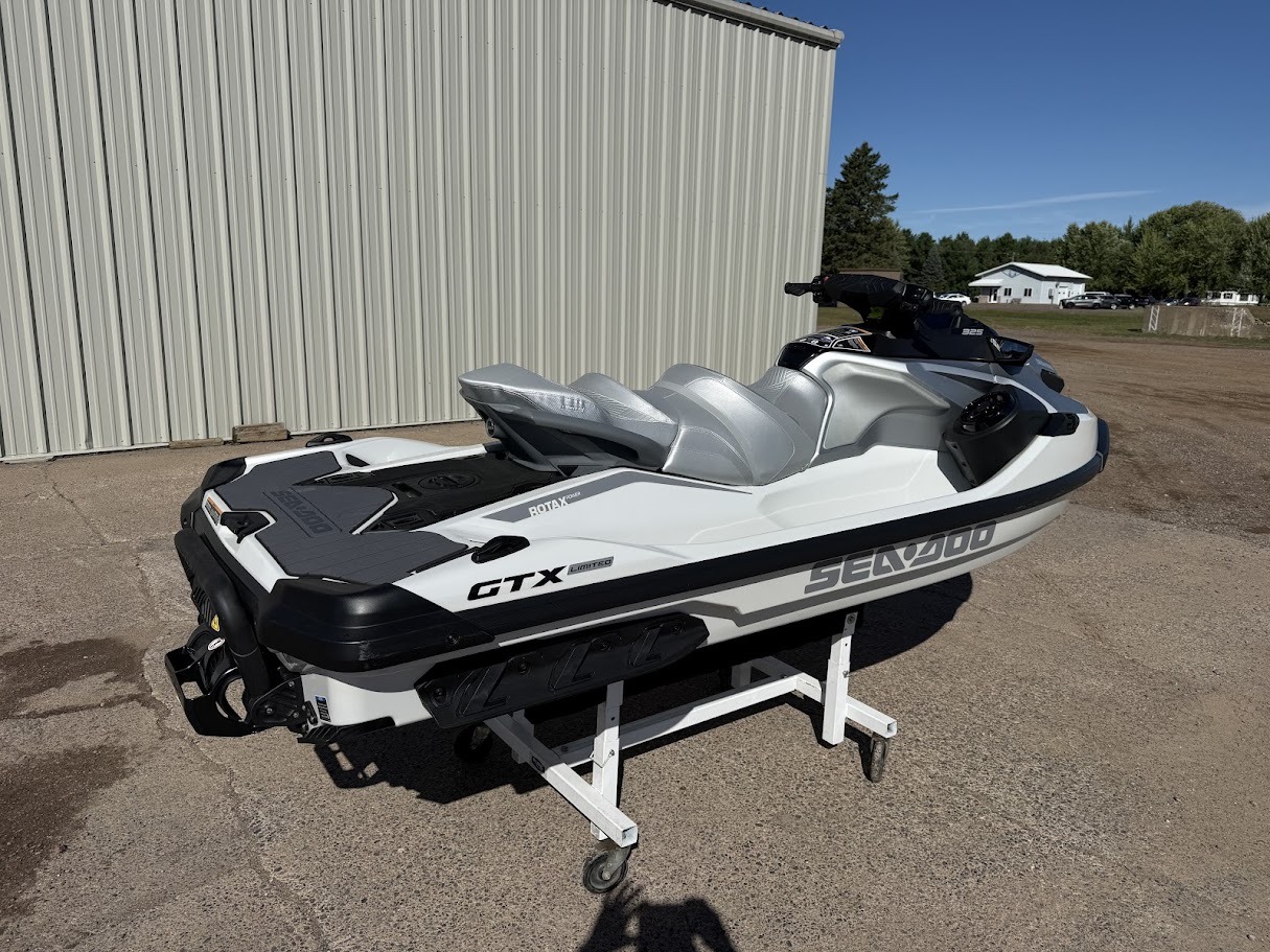 2025 Sea-Doo GTX Limited photo 2