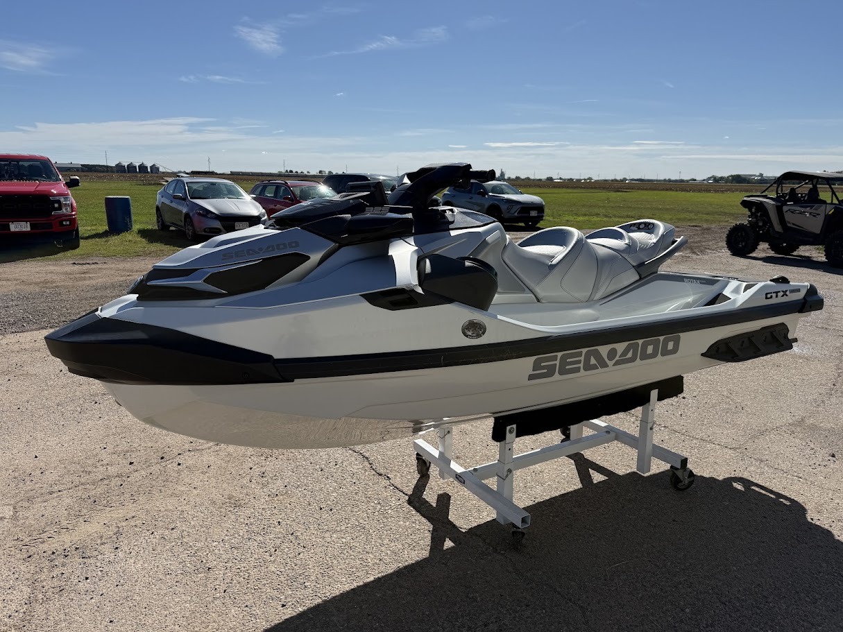 2025 Sea-Doo GTX Limited photo 6
