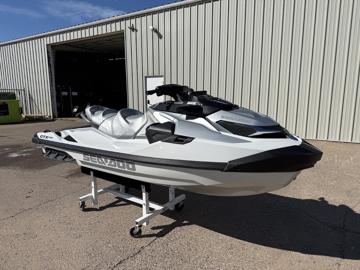 2025 Sea-Doo GTX Limited photo 8