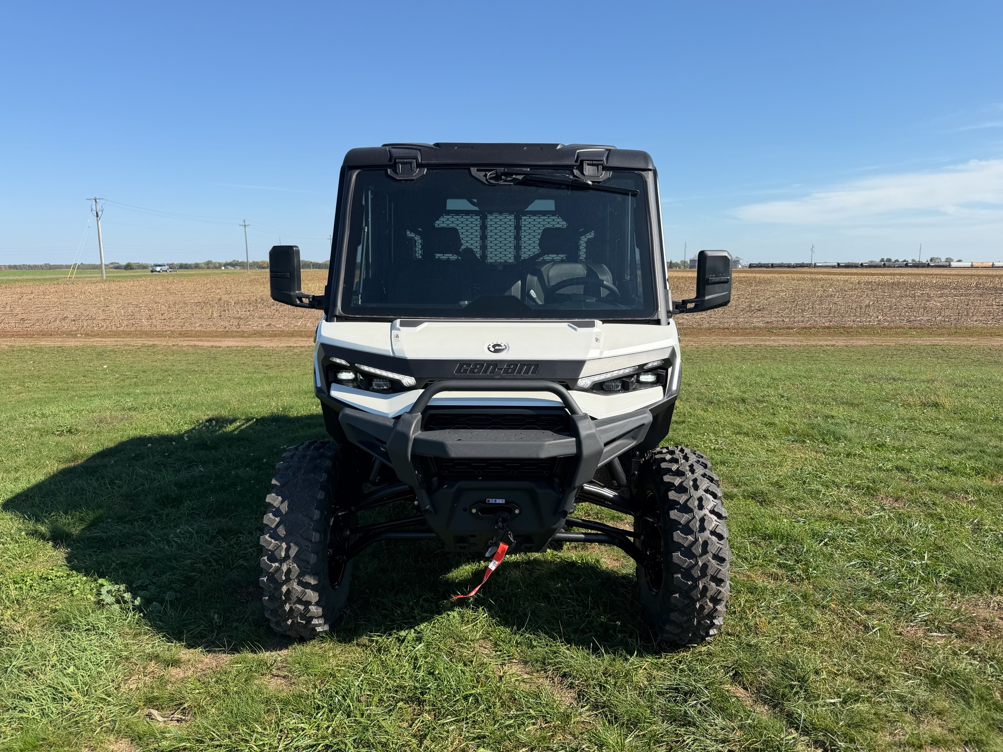 2027 Can-Am™ Defender XU MAX Limited HD11 3
