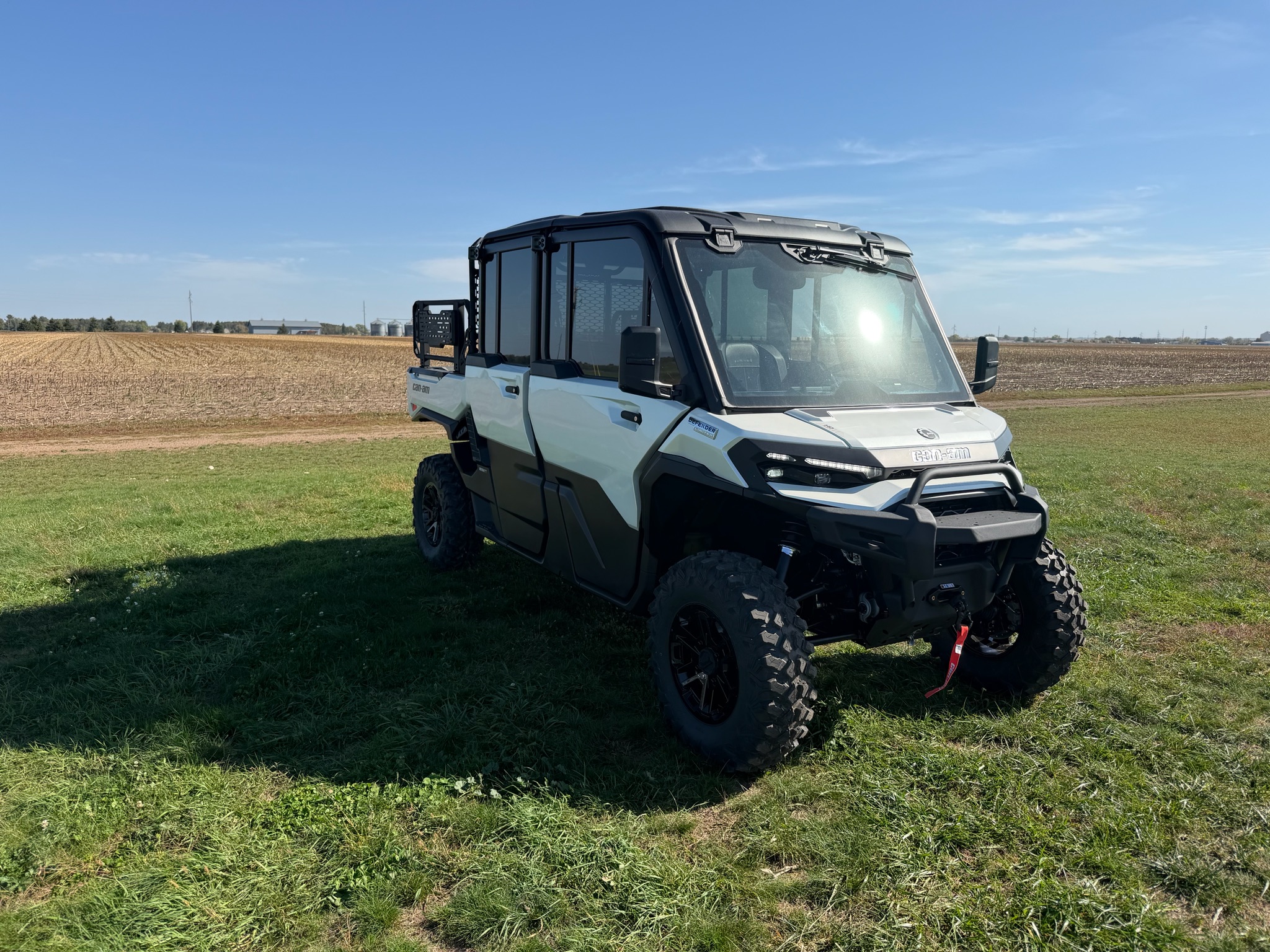 2027 Can-Am™ Defender XU MAX Limited HD11 4