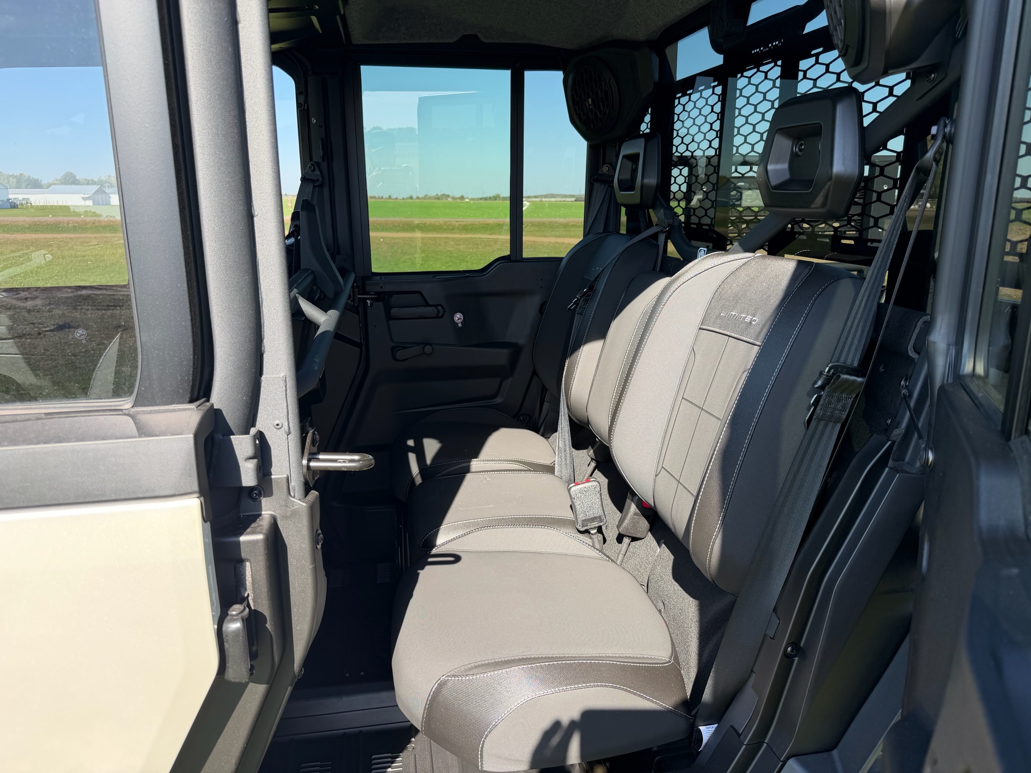 2027 Can-Am™ Defender XU MAX Limited HD11 7