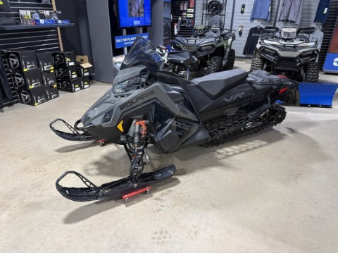 2025 Polaris Patriot Boost INDY VR1 137 Dynamix SC ES