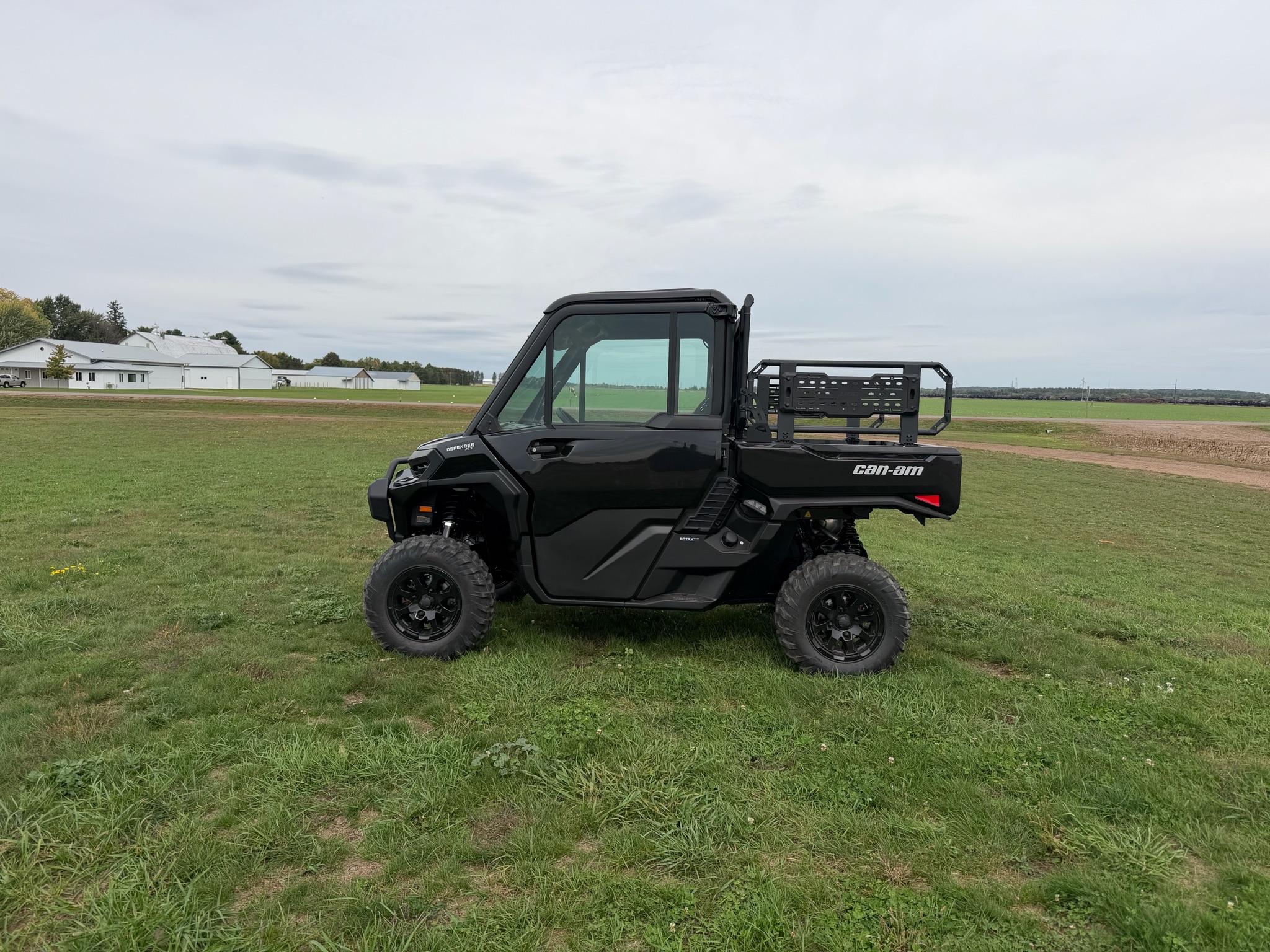 2027 Defender XU XT CAB HD10