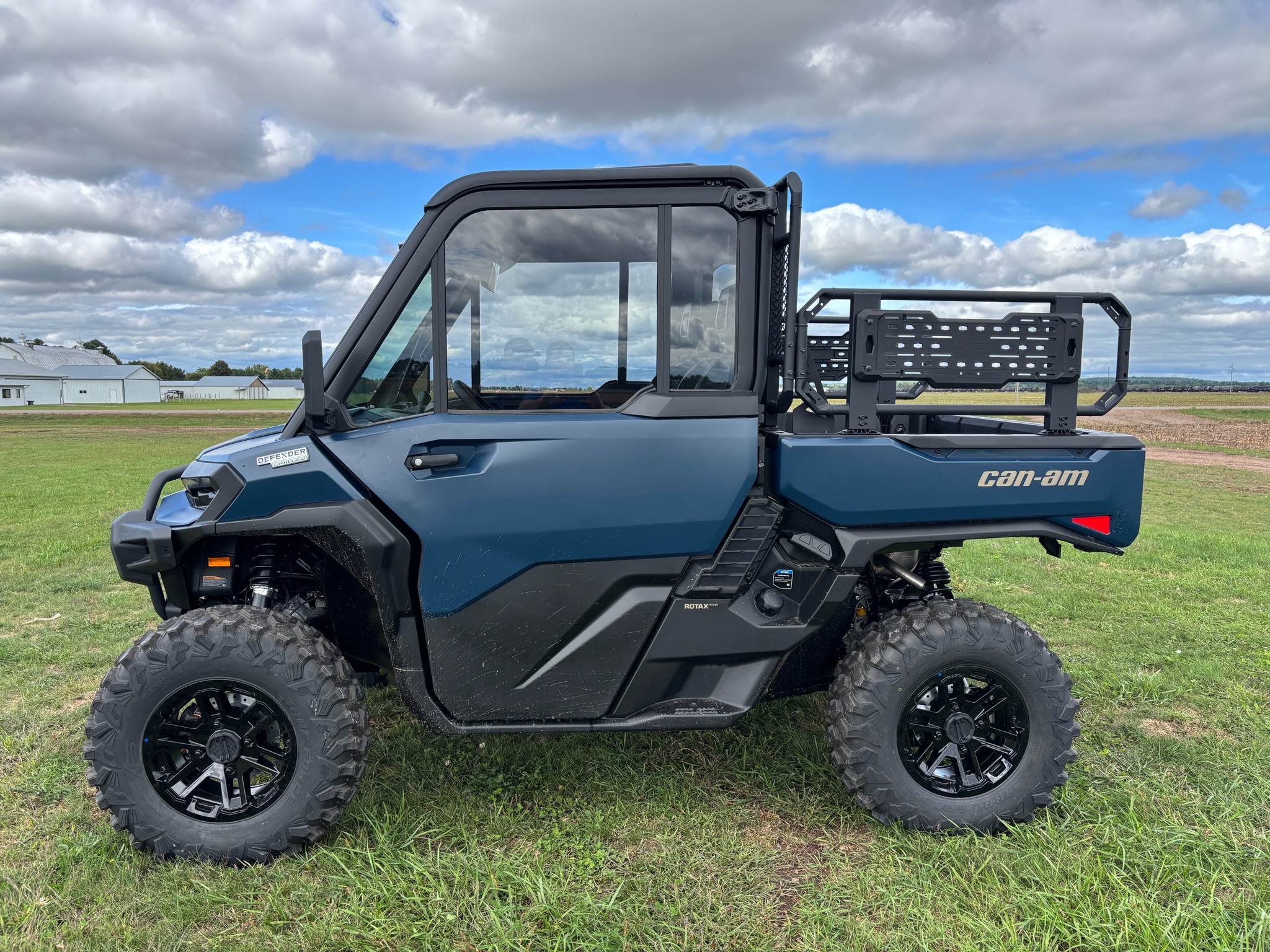 2027 Can-Am Defender XU Limited HD11, Chippewa Falls WI | New