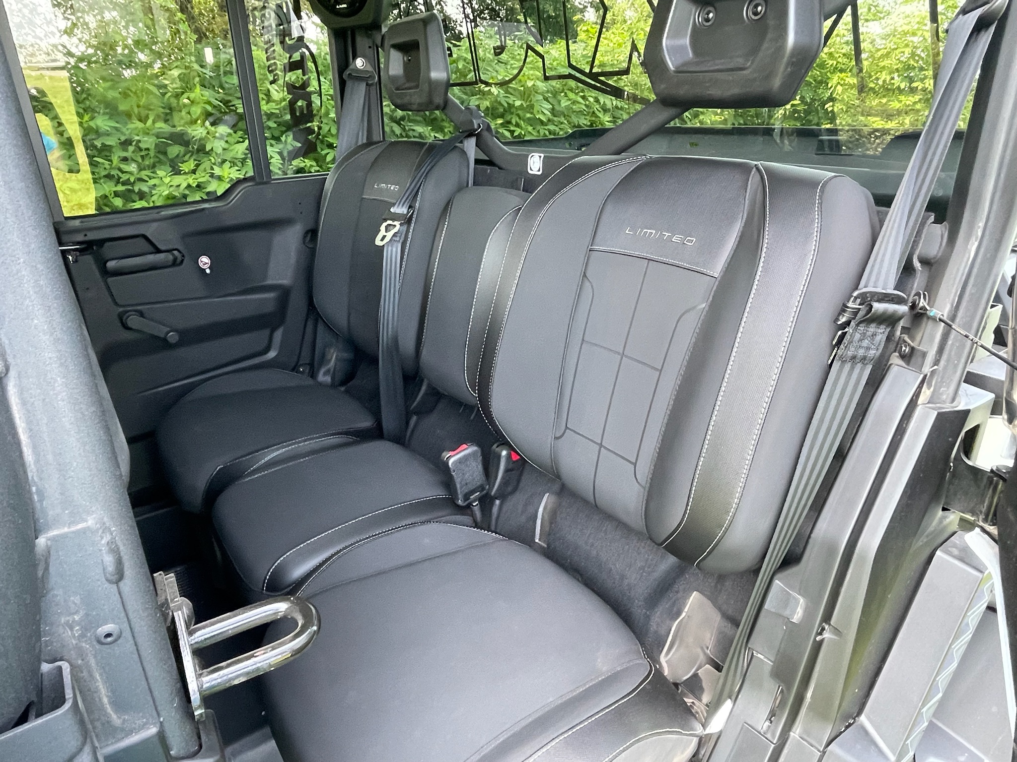 2026 Can-Am™ Defender MAX Limited HD11 10