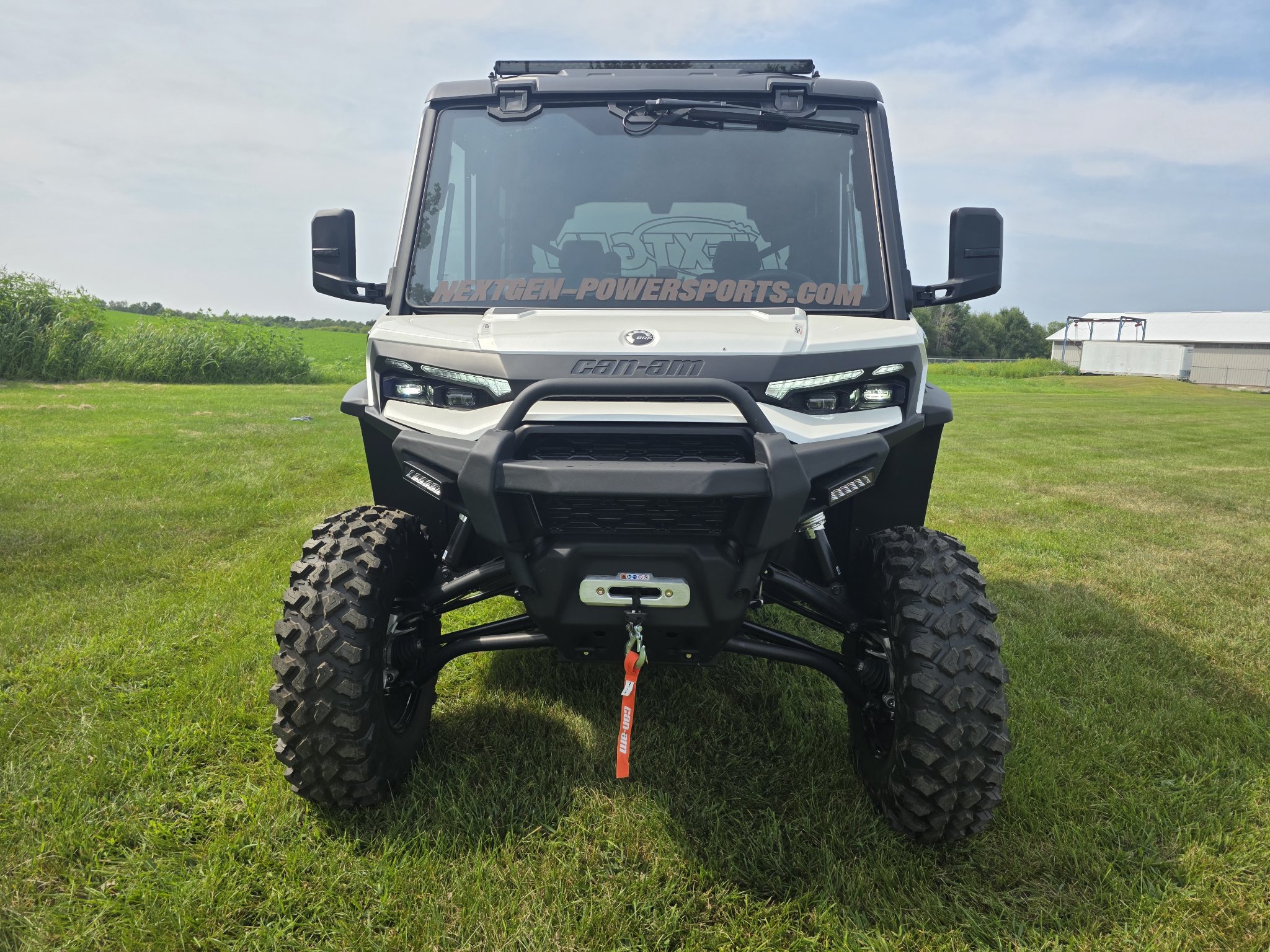 2026 Can-Am™ Defender MAX Limited HD11 3