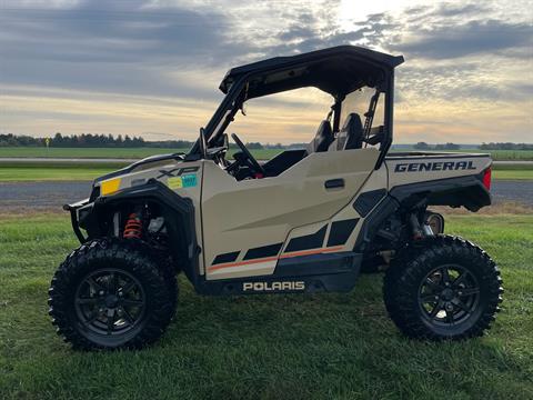 2021 Polaris General XP 1000 Deluxe Ride Command — photo 1 of 10