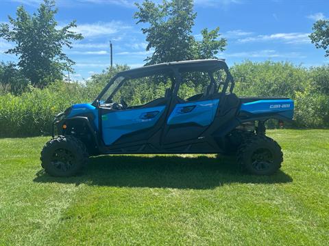 2023 Can-Am Commander MAX XT 1000R — photo 1 of 10