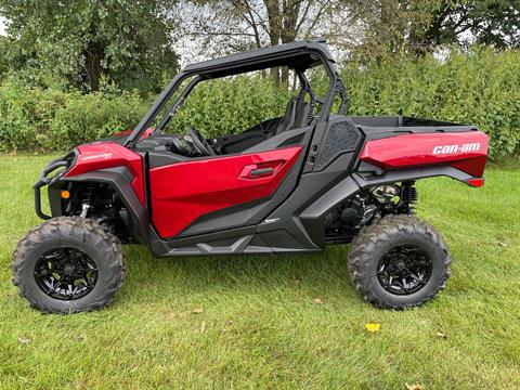 2026 Can-Am Commander XT 700 — photo 1 of 10