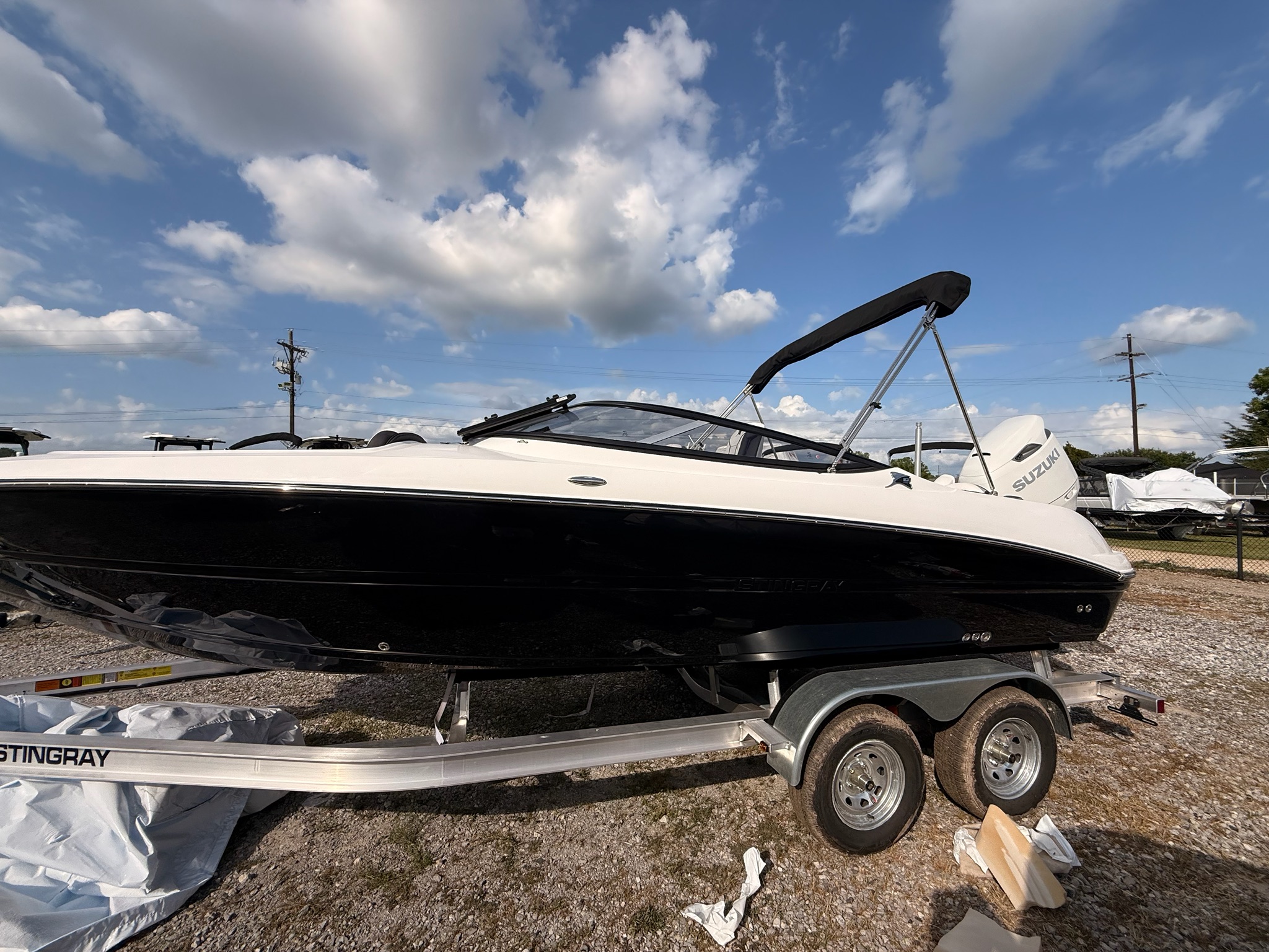 2026 Stingray 23 OSX