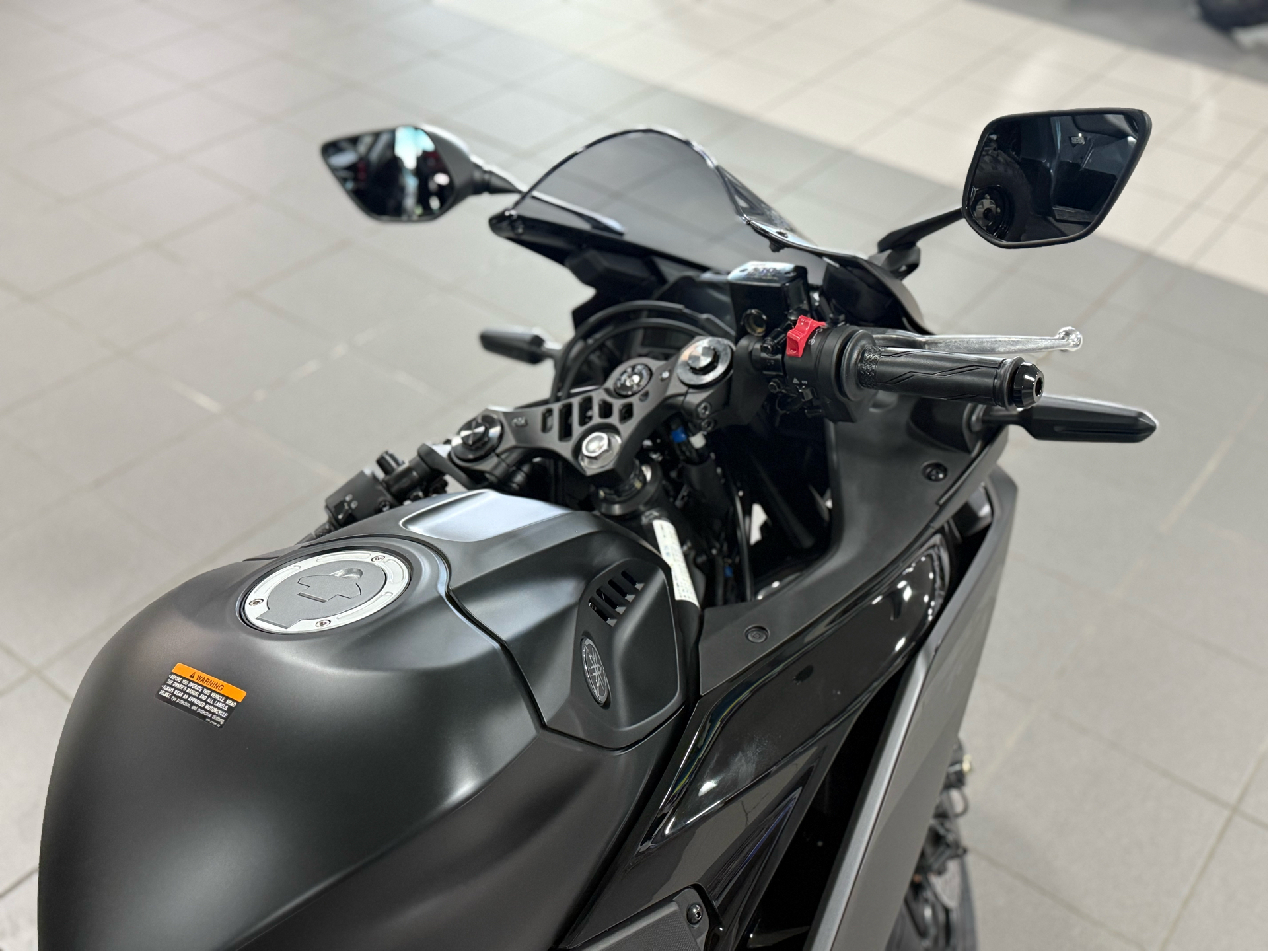 2025 Yamaha YZF-R3 3