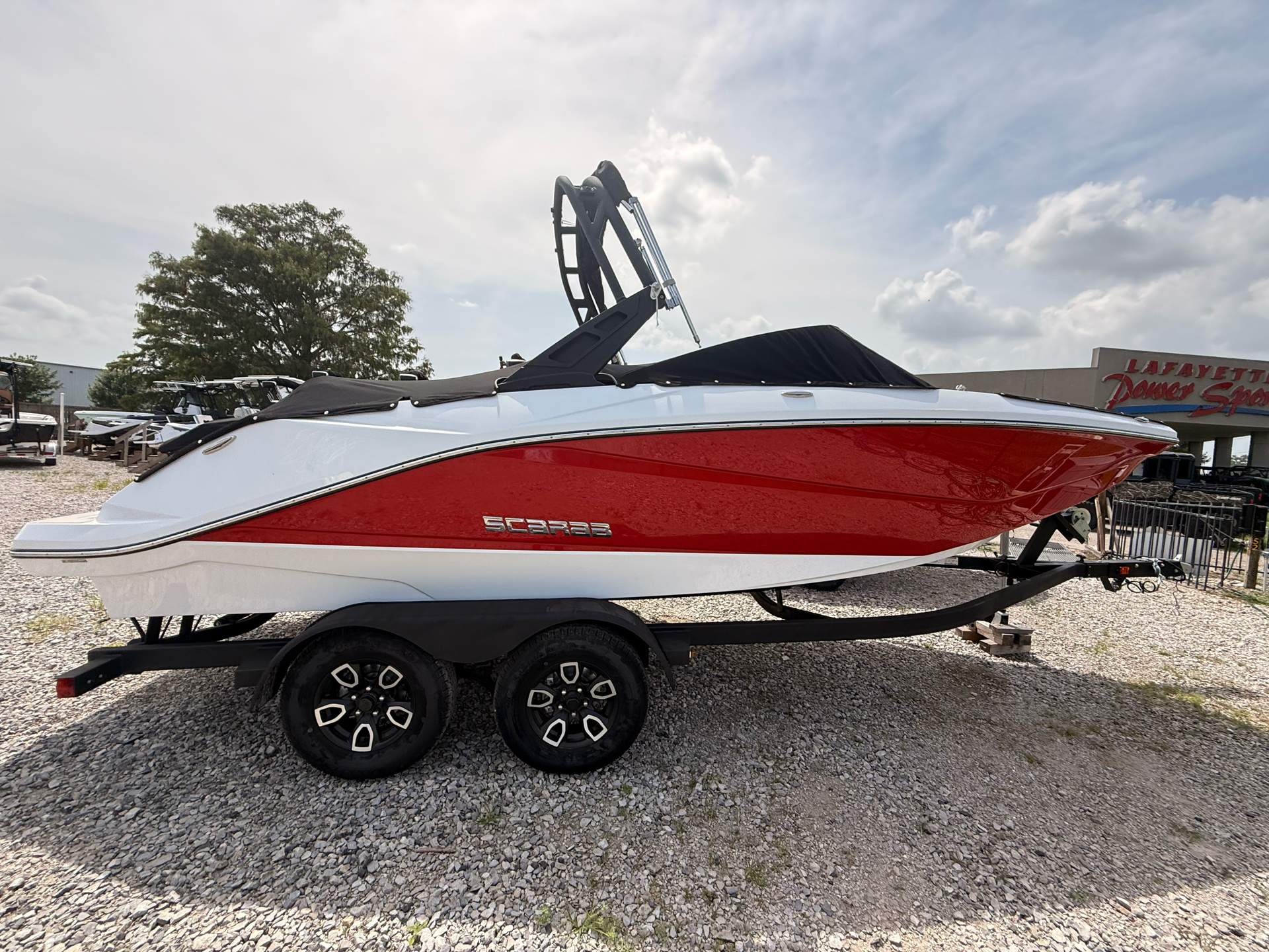 2025 Scarab 215 SE