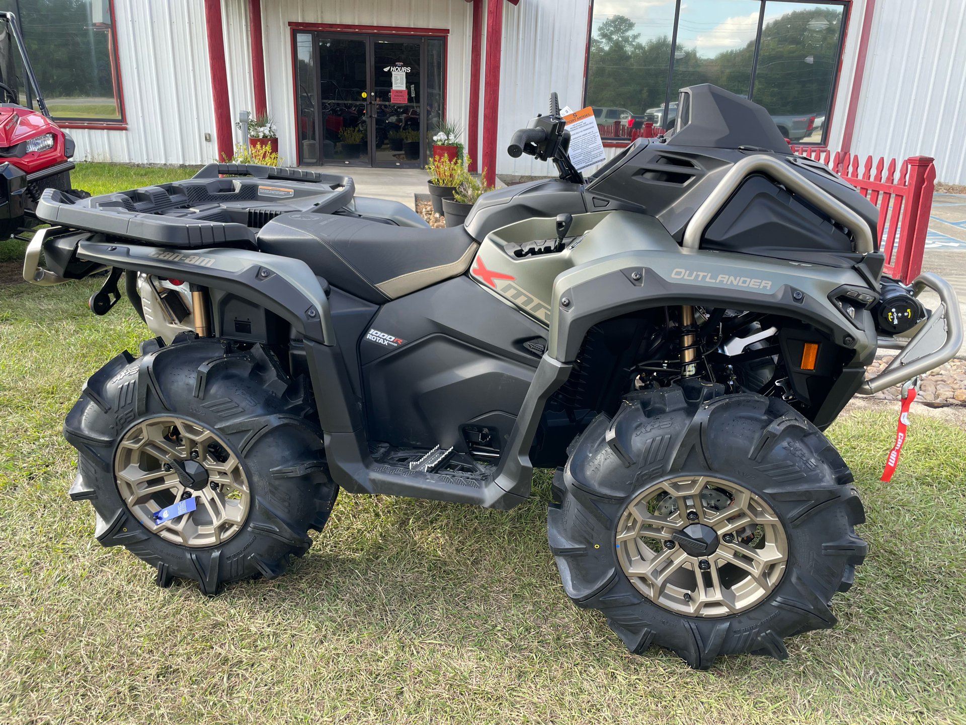 2026-can-am-outlander-x-mr-1000r-loft-green-satin-atvs-lafayette