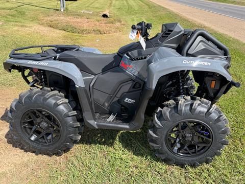 2027 Can-Am Outlander X MR 700