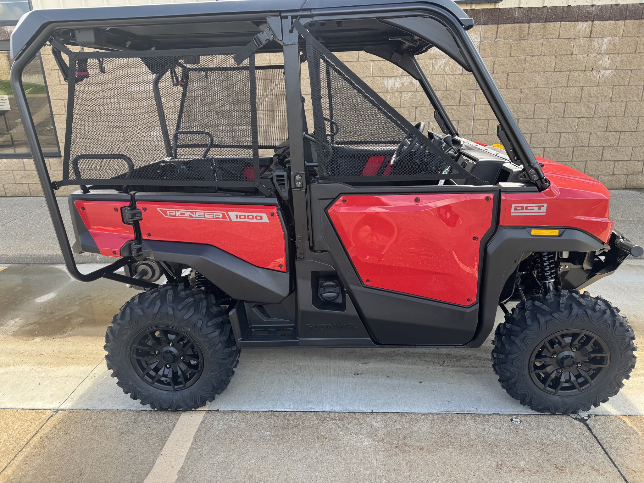 2026 Honda Pioneer 1000-5 Deluxe for sale 1301266