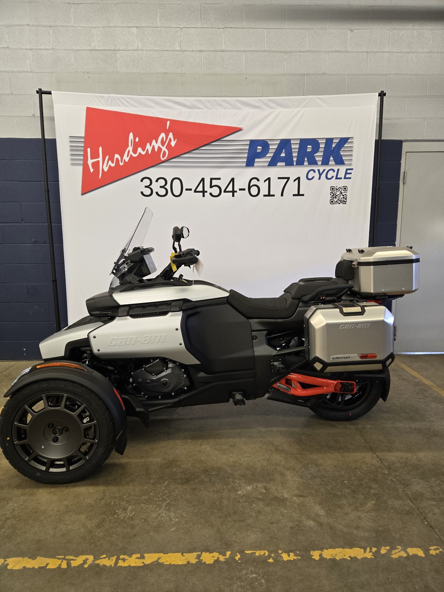 New 2025 Can-Am Canyon XT Motorcycles in Canton, OH | Stock Number