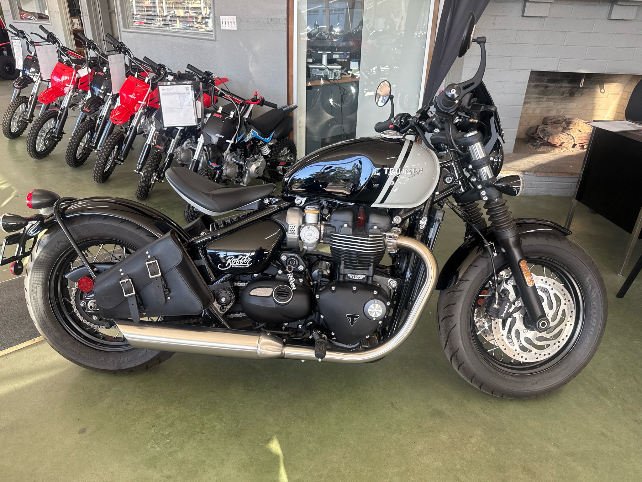 2024 Triumph Bonneville Bobber 1
