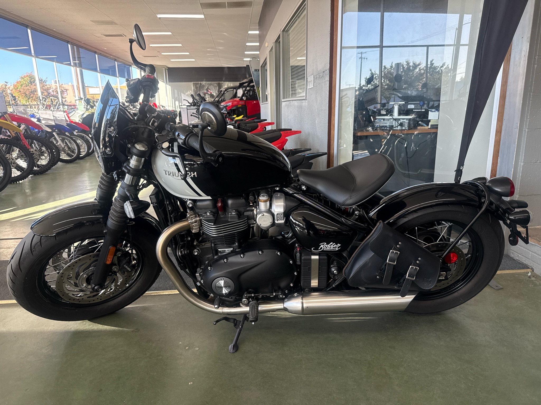 2024 Triumph Bonneville Bobber 3