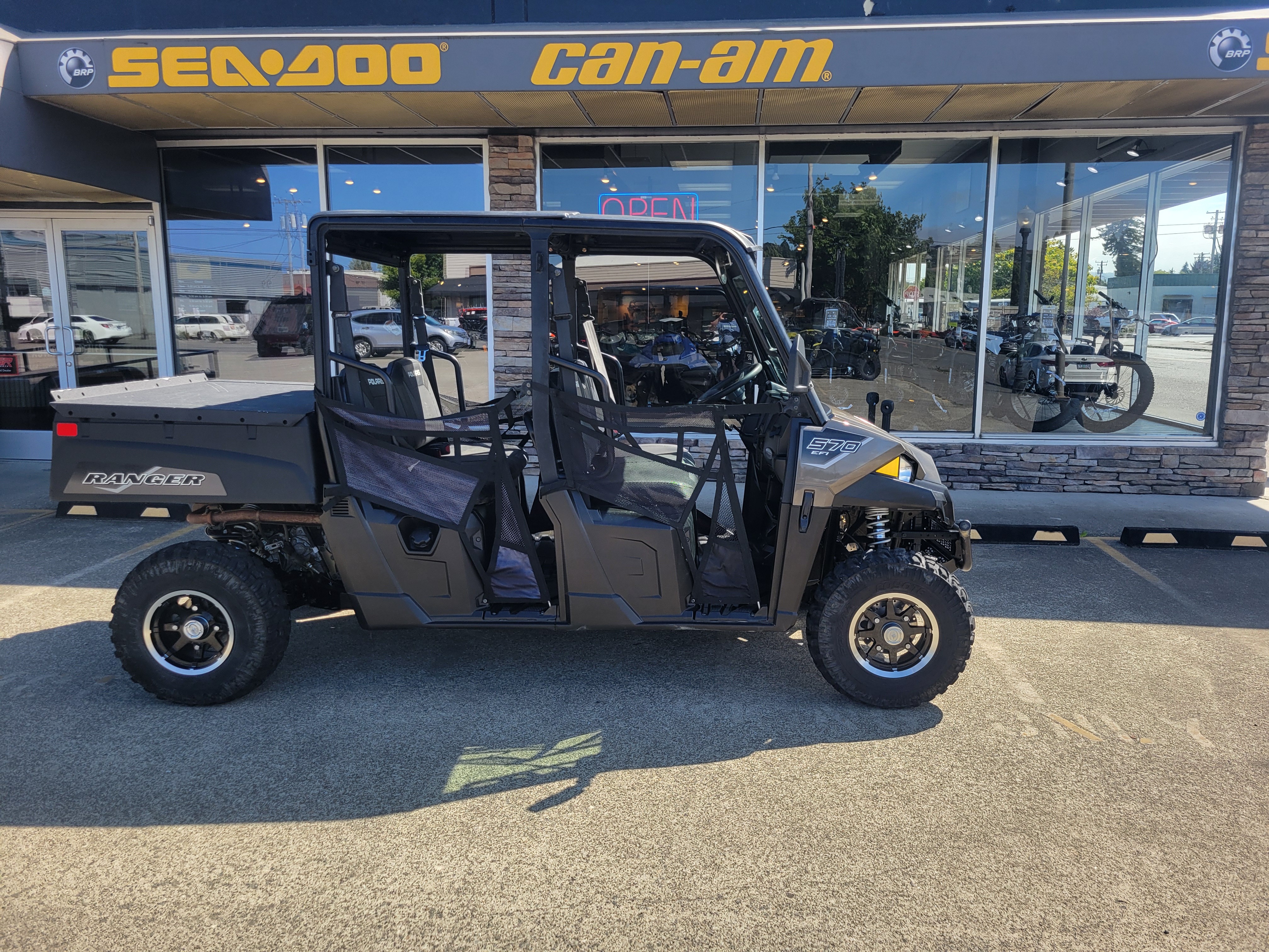 2021 Ranger Crew 570 Premium