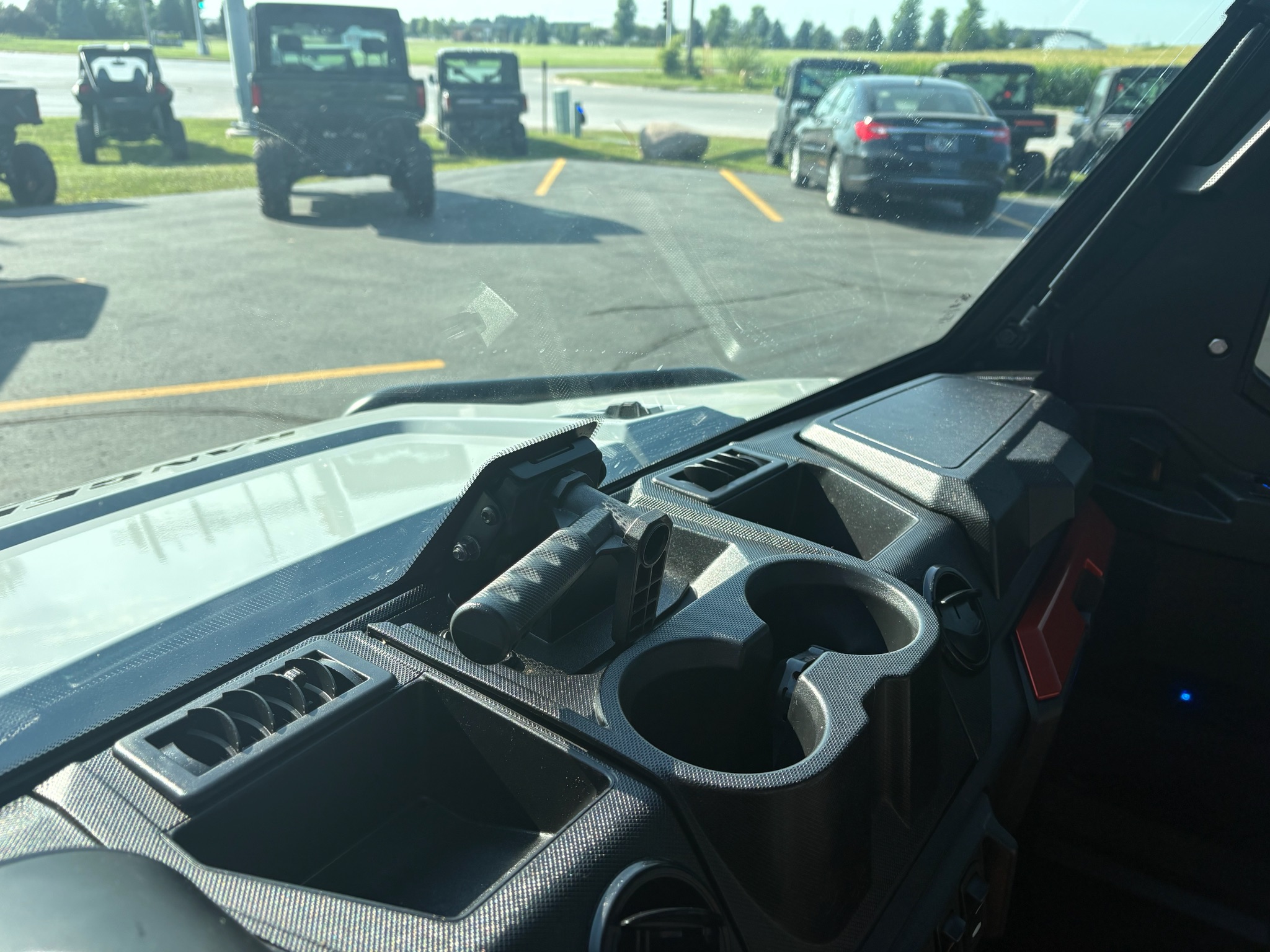 2022 Polaris Ranger photo 2