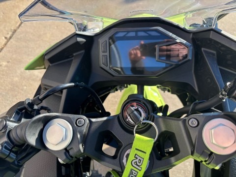 2026 Kawasaki Ninja® 500 ABS 2
