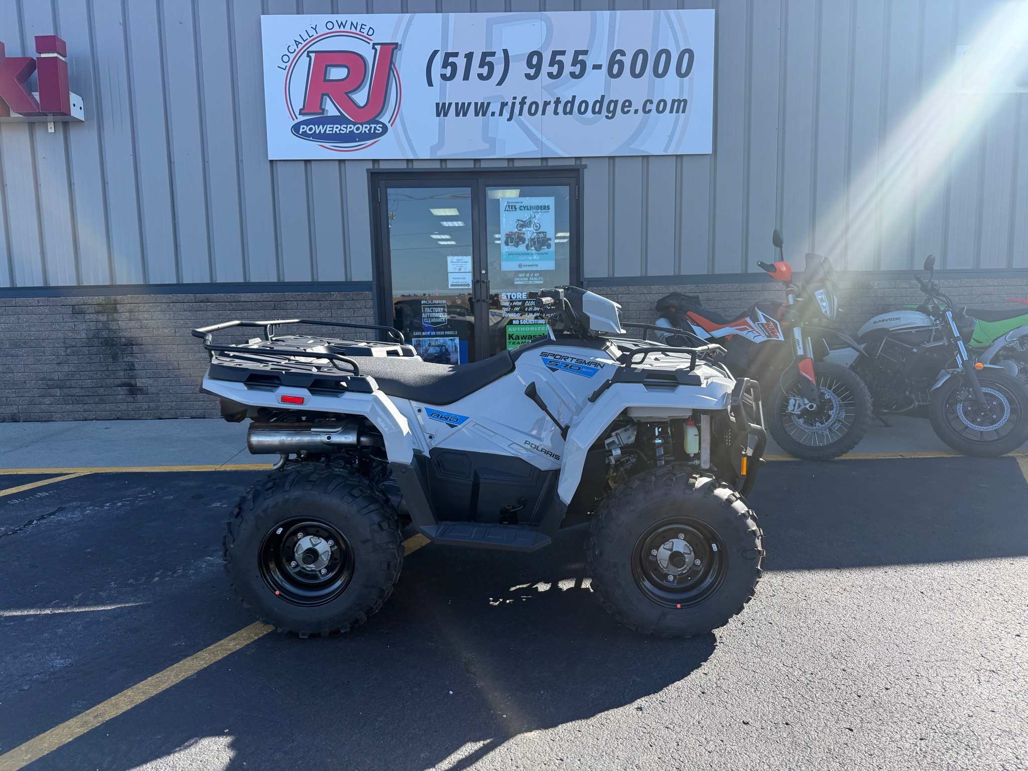 2026 Sportsman 570 EPS