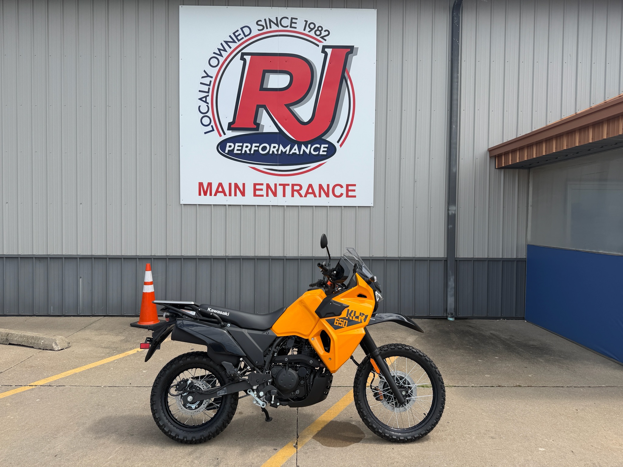 2026 Kawasaki KLR®650 ABS