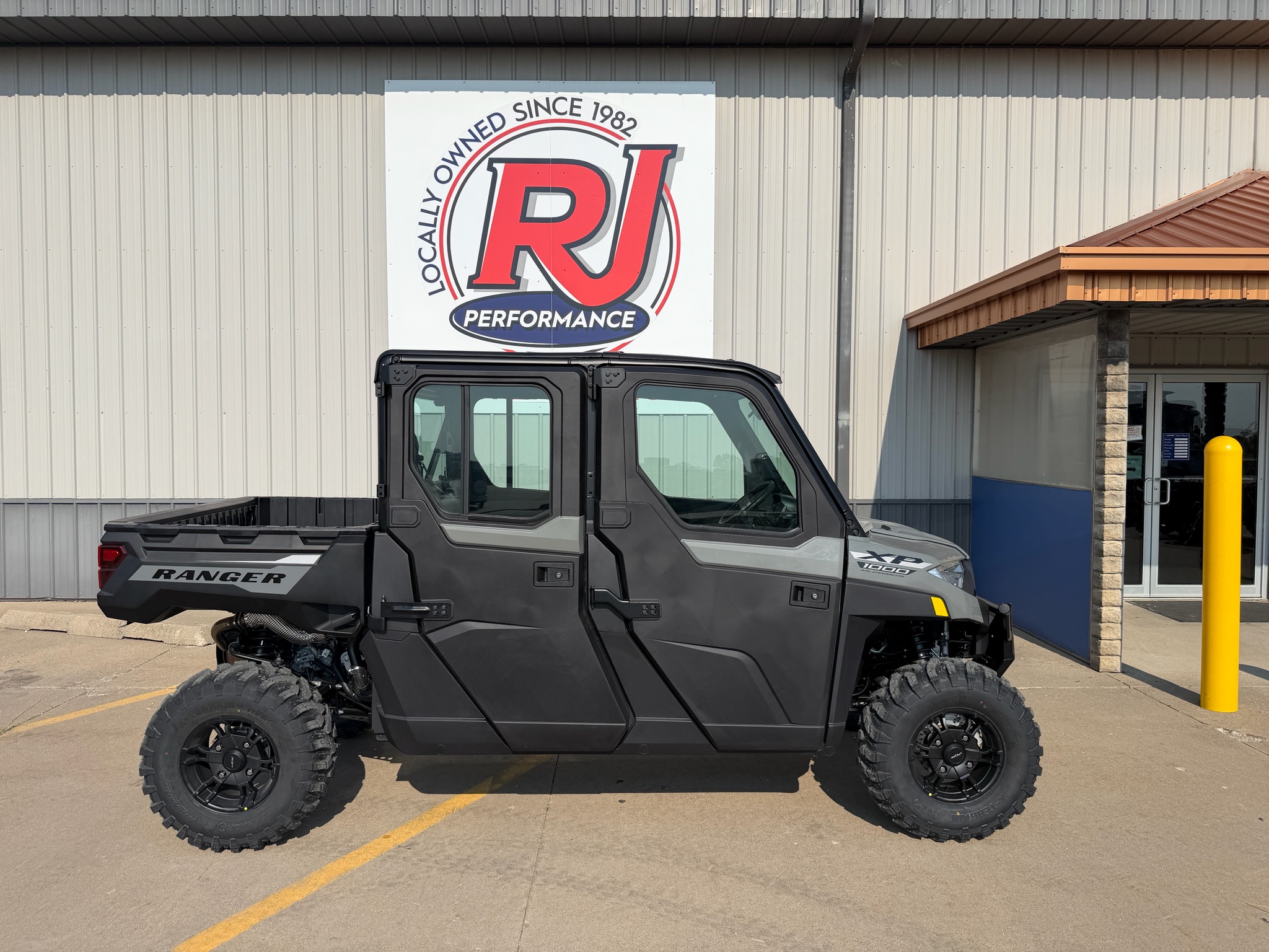 2027 Polaris Ranger Crew XP 1000 Cab