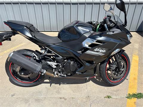 TEIJA 2024awブラックお盆価格 New 2024 Kawasaki Ninja ZX-4RR 40th Anniversary Edition ABS