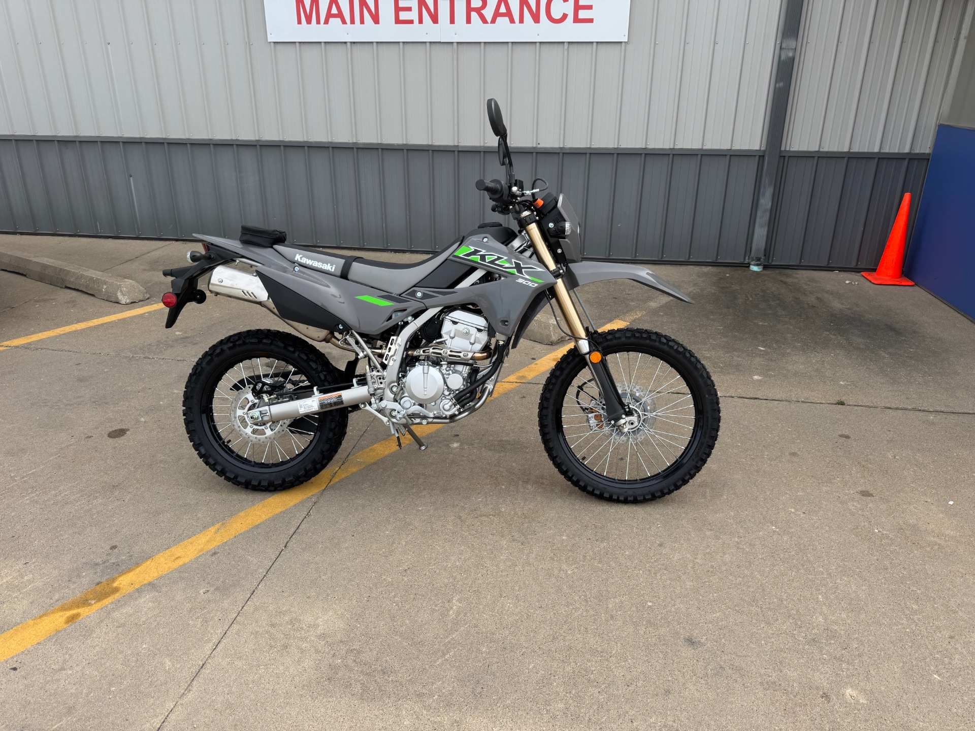 Kawasaki KLX 300R Image