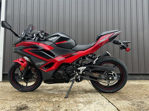 New 2025 Kawasaki Ninja 500 ABS Passion Red / Metallic Flat Spark