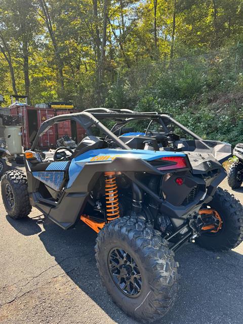 【3/26まで】ジーベン24缶③ New 2026 Can-Am Maverick X3 DS TURBO RR Scandi Blue / Orange Crush