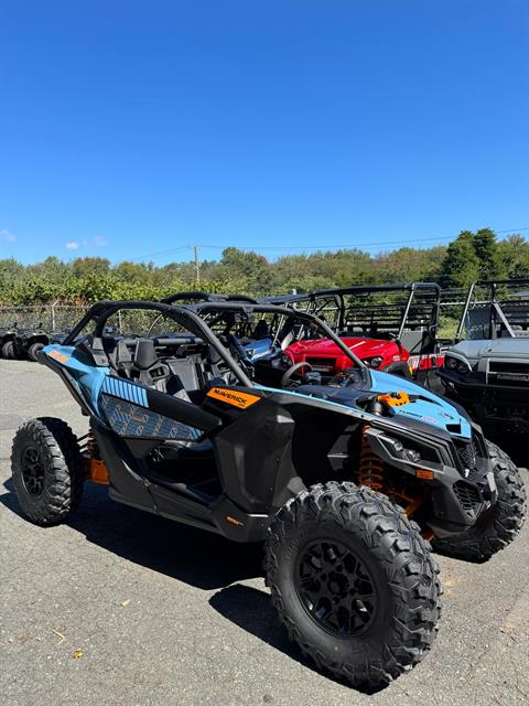 【3/26まで】ジーベン24缶③ New 2026 Can-Am Maverick X3 DS TURBO RR Scandi Blue / Orange Crush