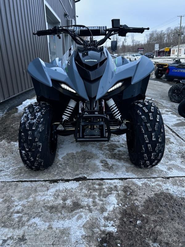 【HI FI FNK】Polaris Washed Top New 2025 Kawasaki KFX 90 Battle Gray | ATVs in Ledgewood NJ