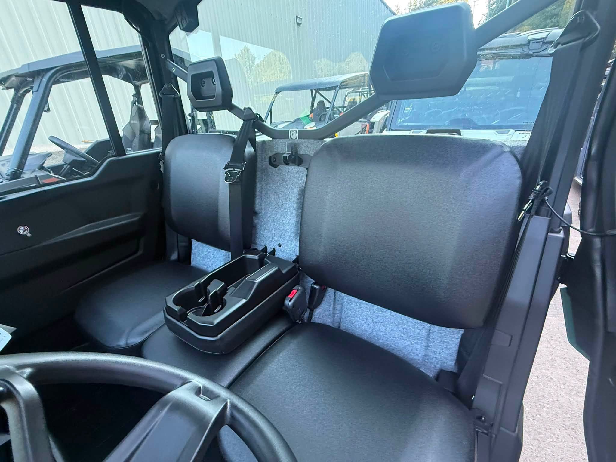 2026 Can-Am™ Defender DPS CAB 2